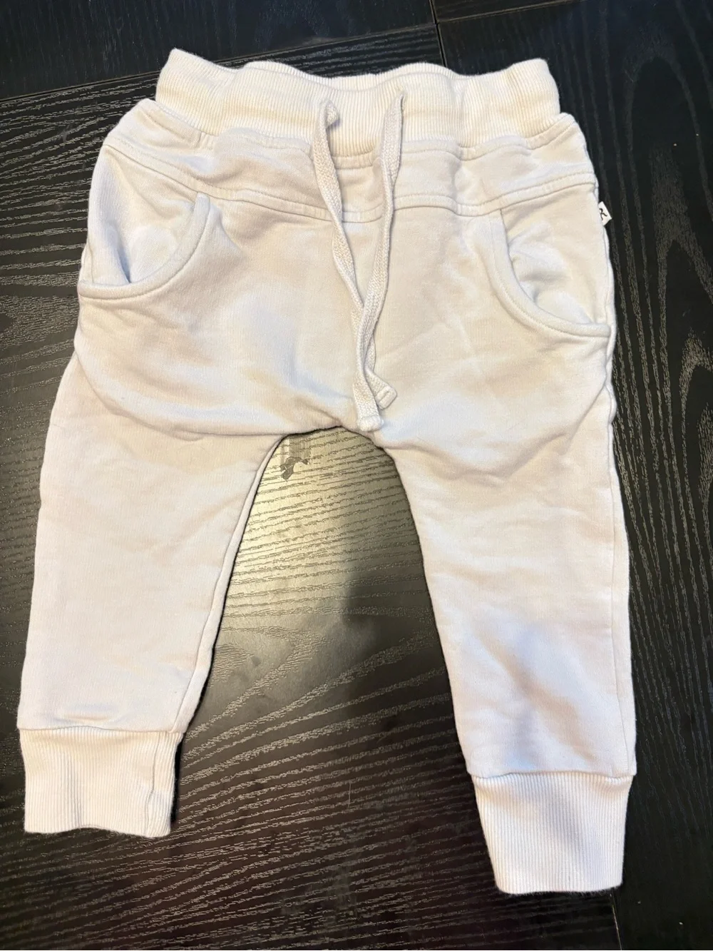 Bums and Roses comfortable cream